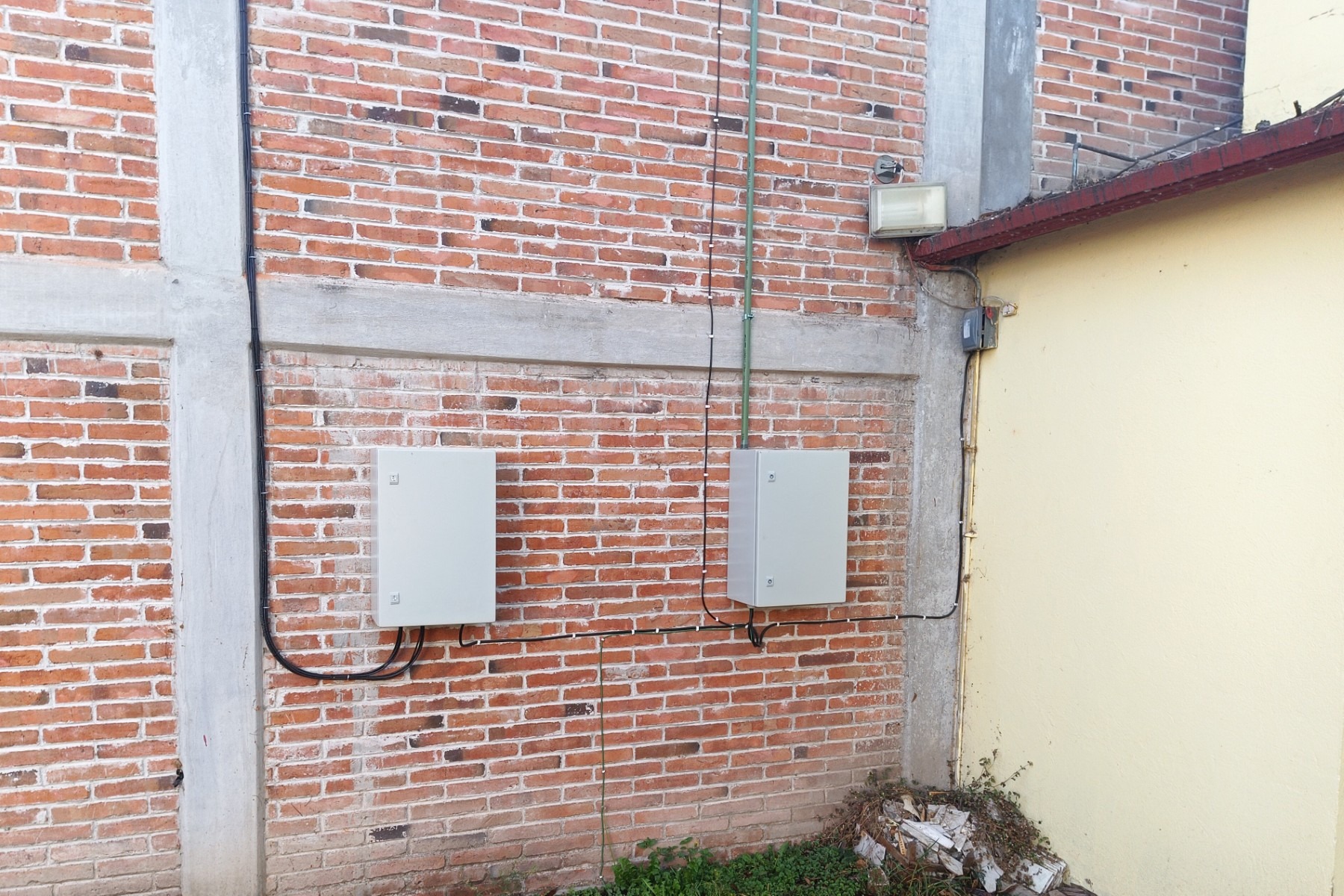 Instalación mantenimiento cercos electrificados de seguridad para hogares y empresas en México (6) Instalación mantenimiento cercos electrificados de seguridad para hogares y empresas en México (6)