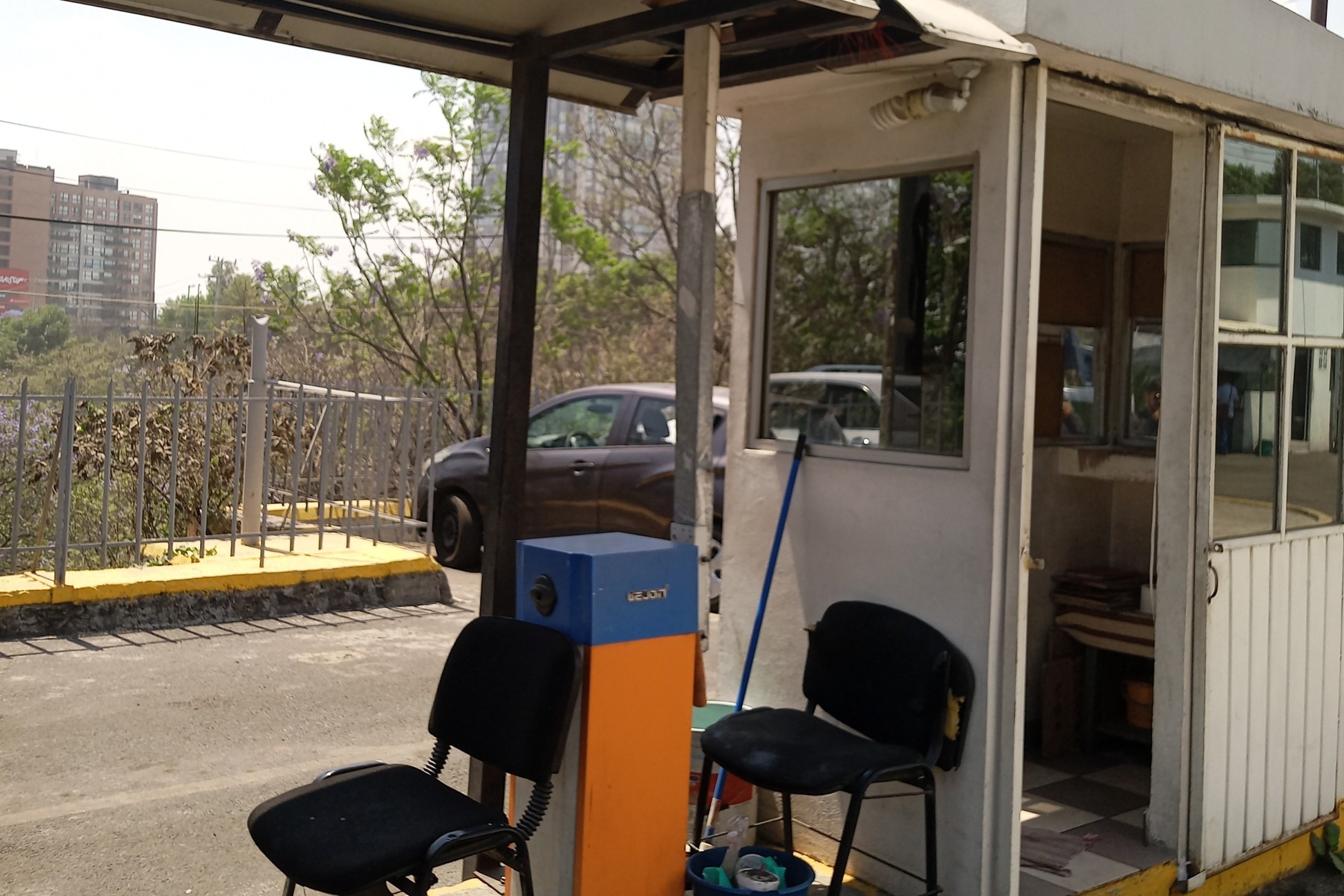 Instlación mantenimiento control de acceso vehícular talanteras sensores, resaltos señalización en México Lopetech (3) Instalación mantenimiento control de acceso vehicular talanqueras sensores, resaltos señalización en México Lopetech (1)